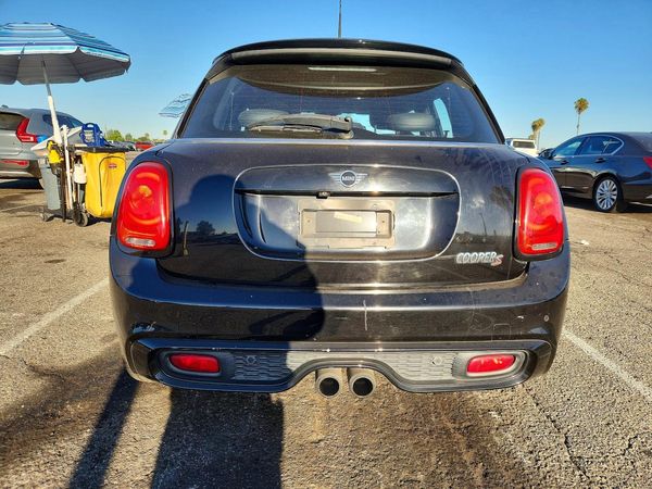 2019 MINI COOPER