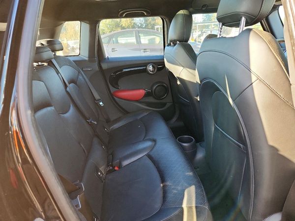 2019 MINI COOPER