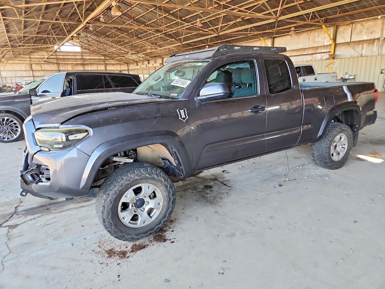 2020 TOYOTA TACOMA SR5