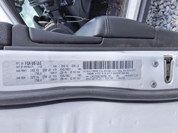 2016 JEEP GRAND CHEROKEE Laredo — VINS