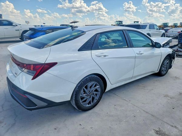 2026 HYUNDAI ELANTRA HYBRID