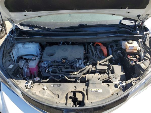2021 TOYOTA SIENNA XSE