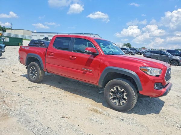 2019 TOYOTA TACOMA SR5