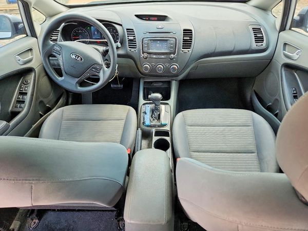 2017 KIA FORTE LX Popular, S