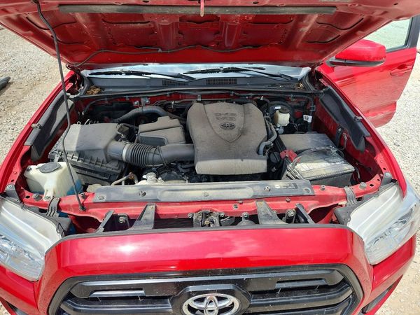 2017 TOYOTA TACOMA