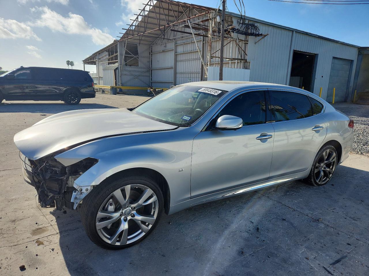 2015 INFINITI Q70L