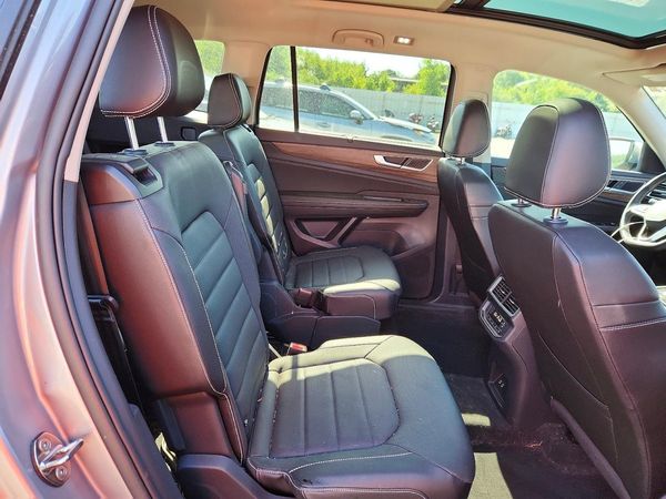 2024 VOLKSWAGEN ATLAS 4Motion SEL