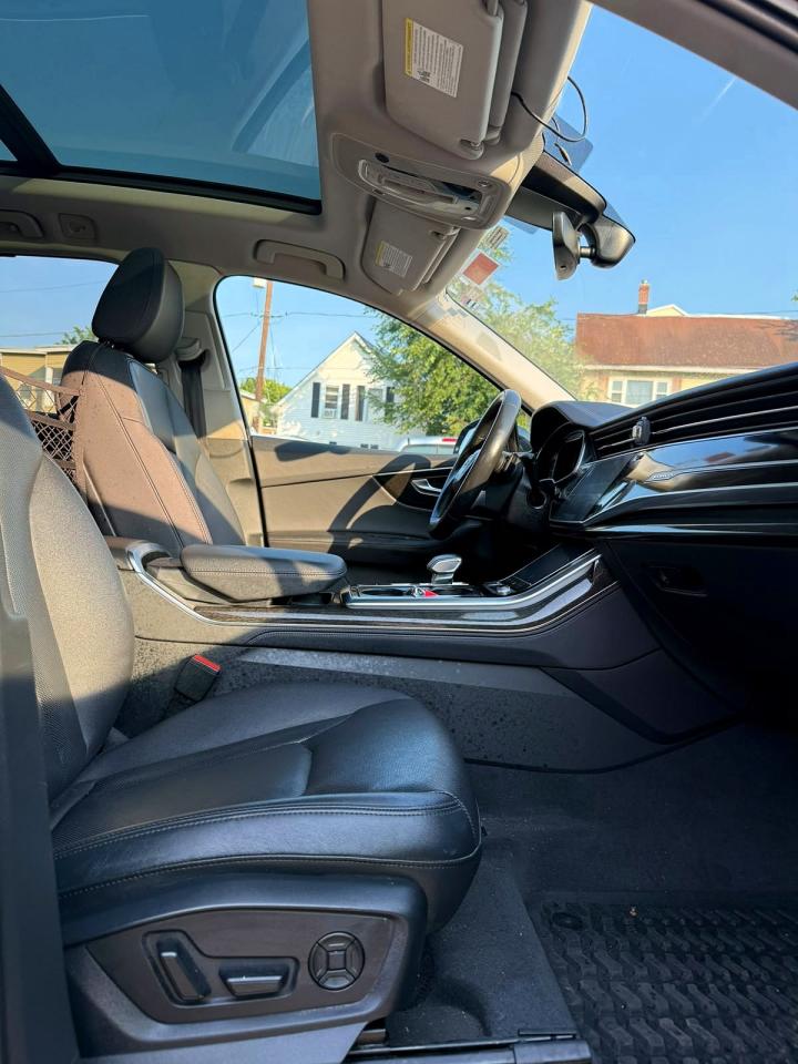 2023 AUDI Q7 quattro Premium Plus