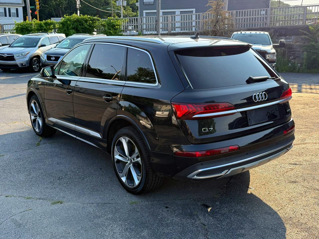 2023 AUDI Q7 quattro Premium Plus