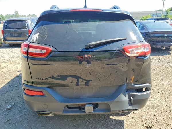 2016 JEEP CHEROKEE LATITUDE 4X4