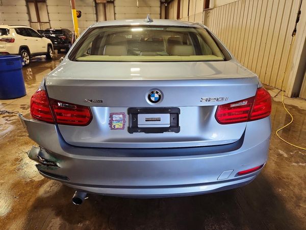 2014 BMW 320