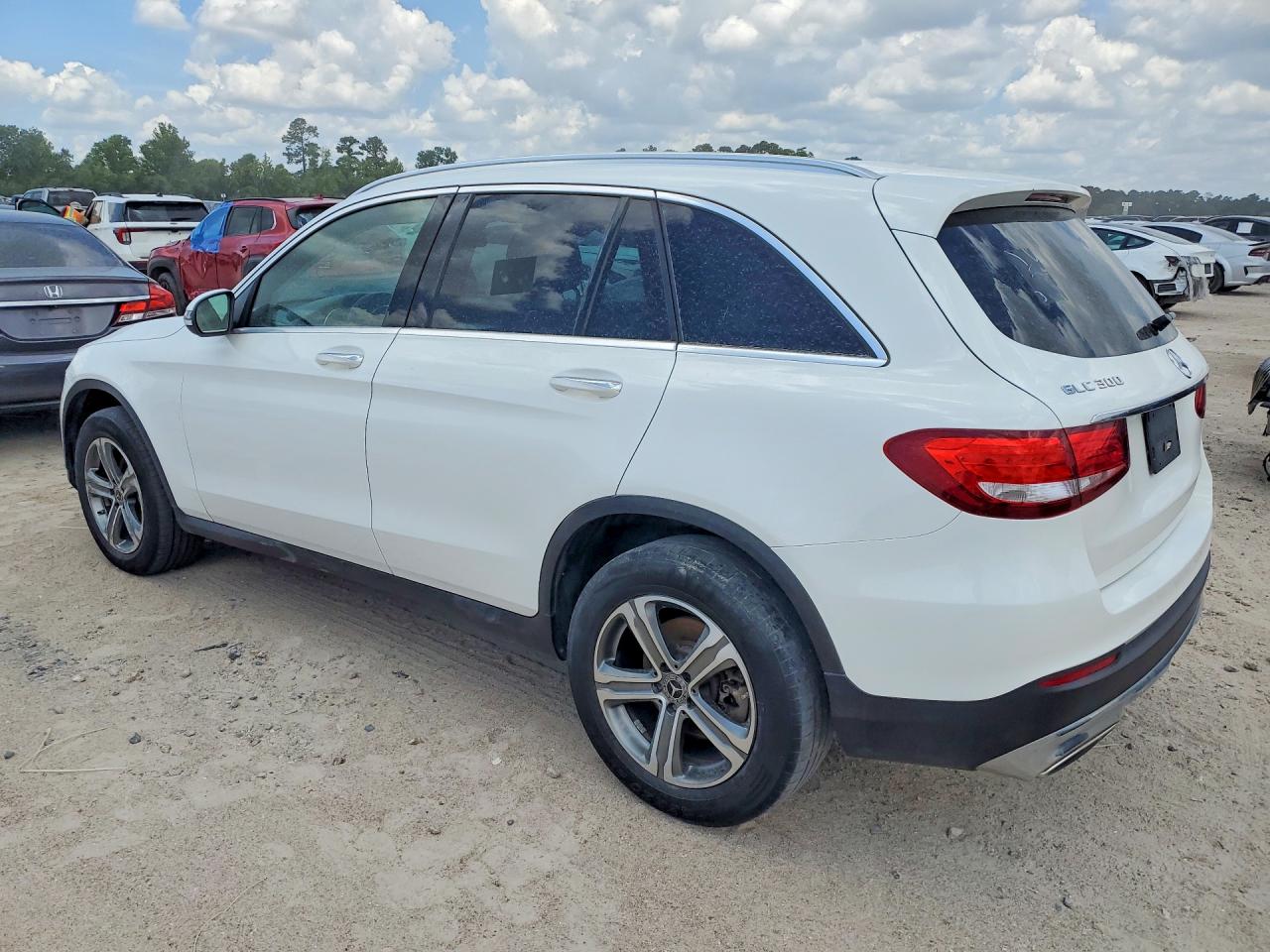 2019 MERCEDES-BENZ GLC GLC300