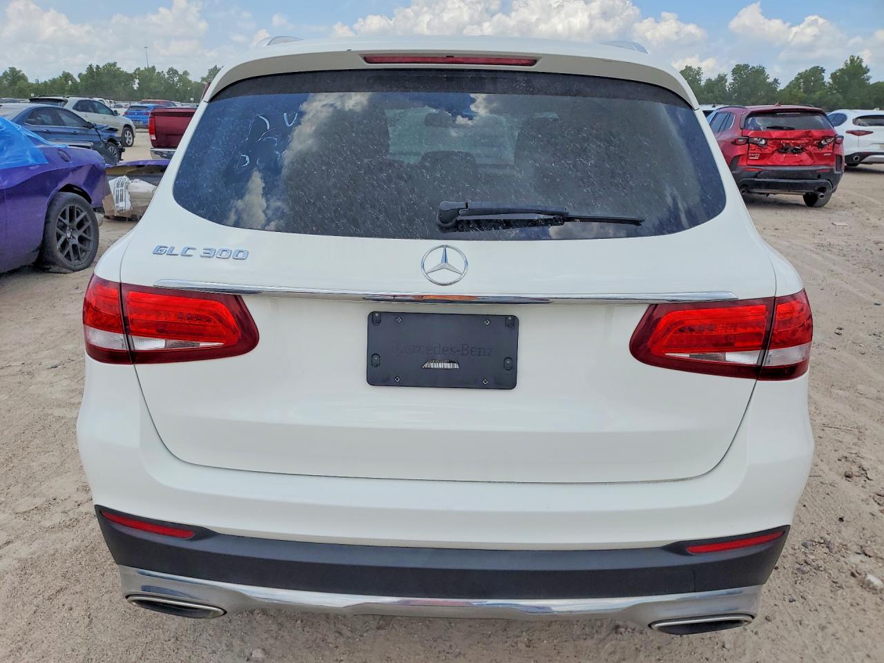2019 MERCEDES-BENZ GLC GLC300