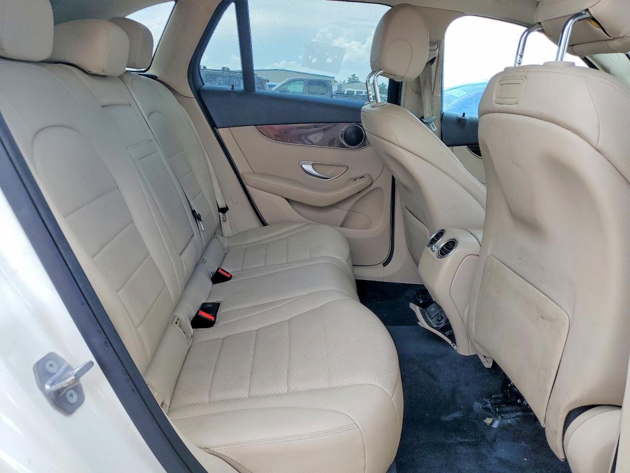 2019 MERCEDES-BENZ GLC GLC300