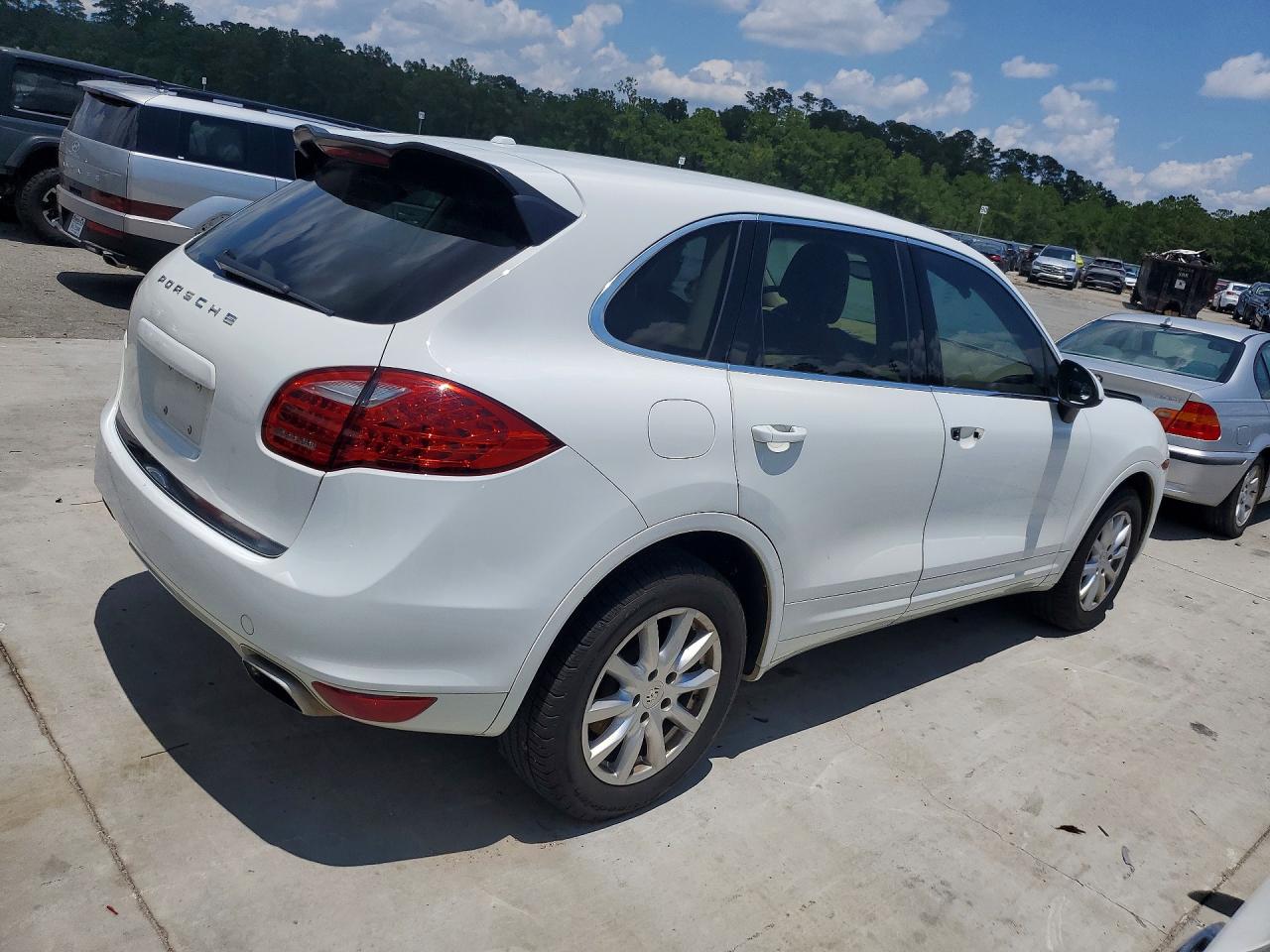2012 PORSCHE CAYENNE