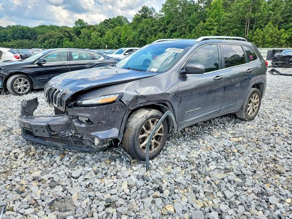 2015 JEEP CHEROKEE LATITUDE 4X4