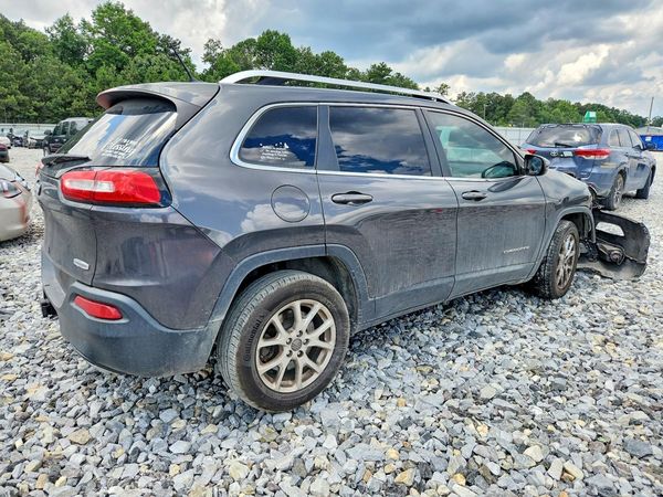 2015 JEEP CHEROKEE LATITUDE 4X4