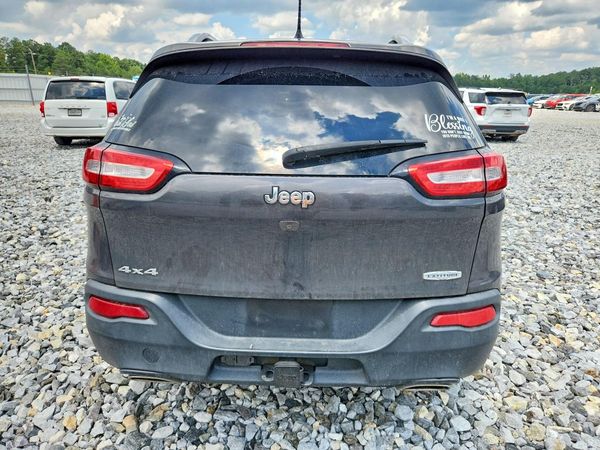 2015 JEEP CHEROKEE LATITUDE 4X4