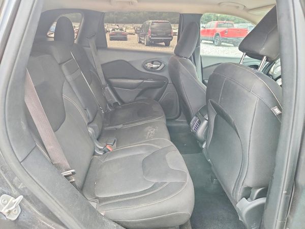 2015 JEEP CHEROKEE LATITUDE 4X4