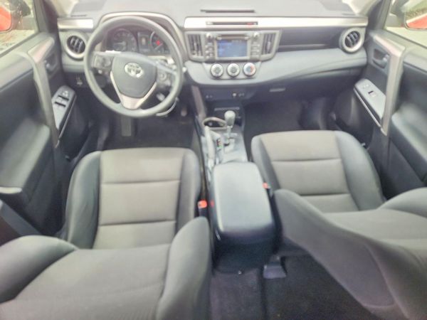2017 TOYOTA RAV4 LE