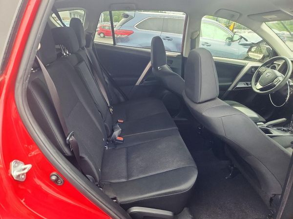 2017 TOYOTA RAV4 LE