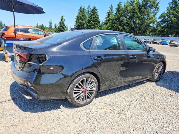 2022 KIA FORTE GT