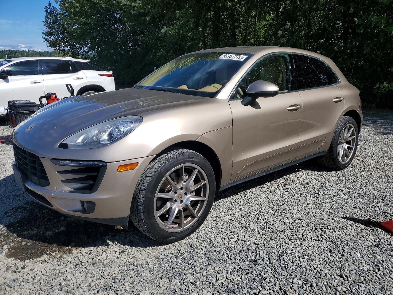 2016 PORSCHE MACAN