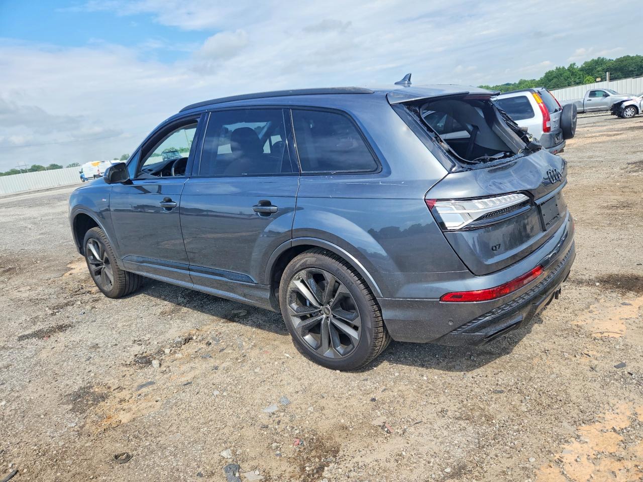2026 AUDI Q7 quattro Premium Plus