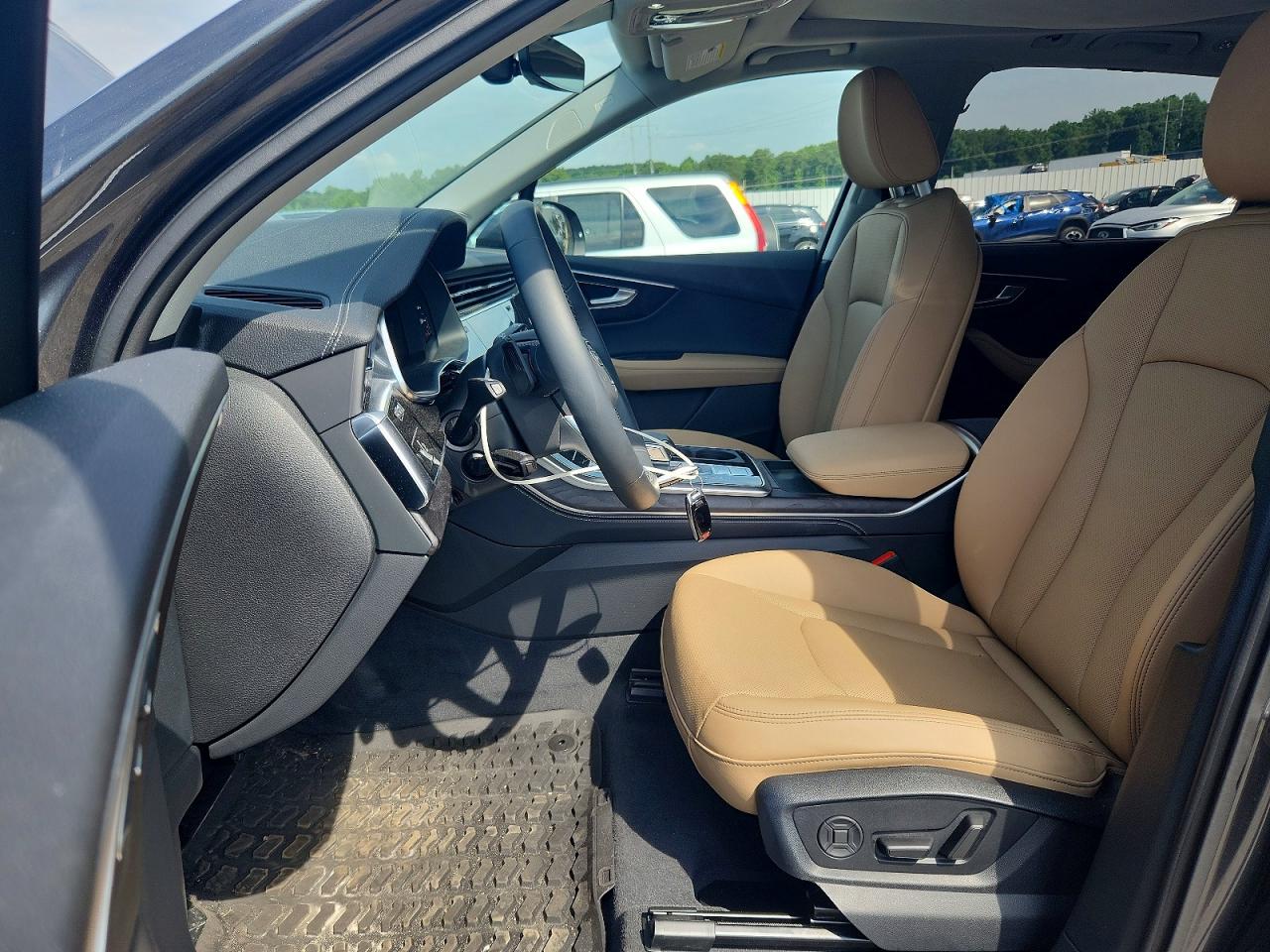 2026 AUDI Q7 quattro Premium Plus