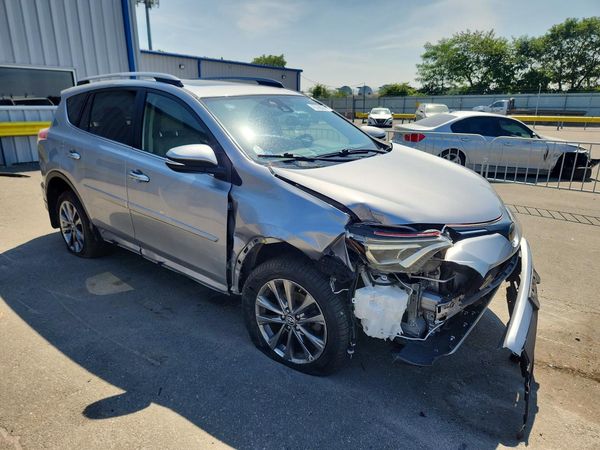2018 TOYOTA RAV4 Ltd/Platinum — Passenger 3/4