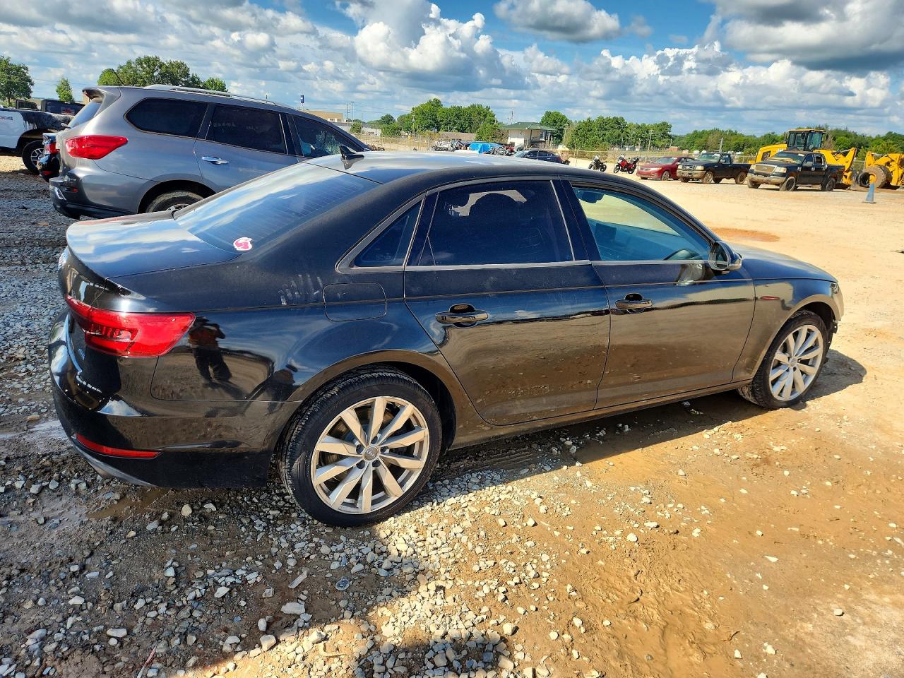 2017 AUDI A4 quattro Premium