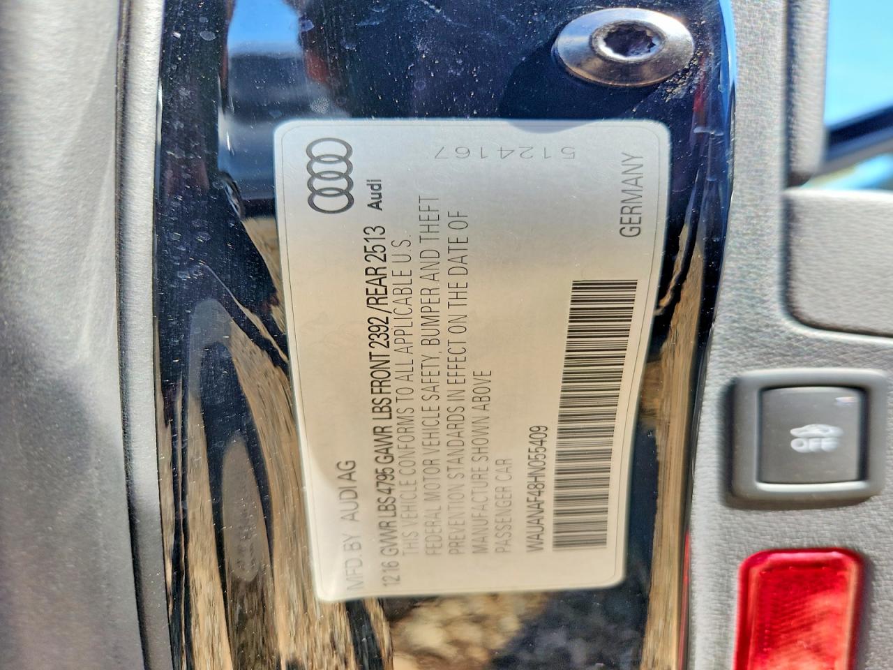2017 AUDI A4 quattro Premium