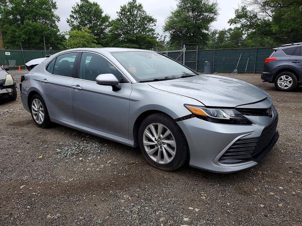 2023 TOYOTA CAMRY
