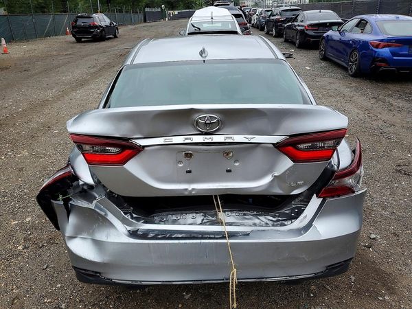 2023 TOYOTA CAMRY