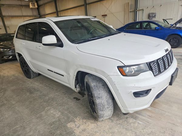 2019 JEEP GRAND CHEROKEE LAREDO 4X4