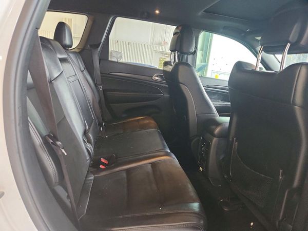 2019 JEEP GRAND CHEROKEE LAREDO 4X4