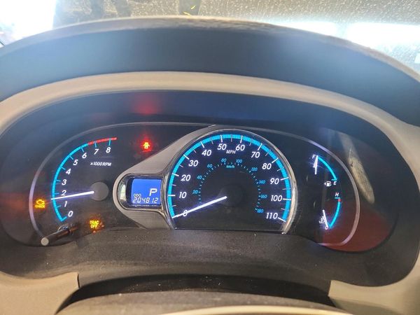 2013 TOYOTA SIENNA