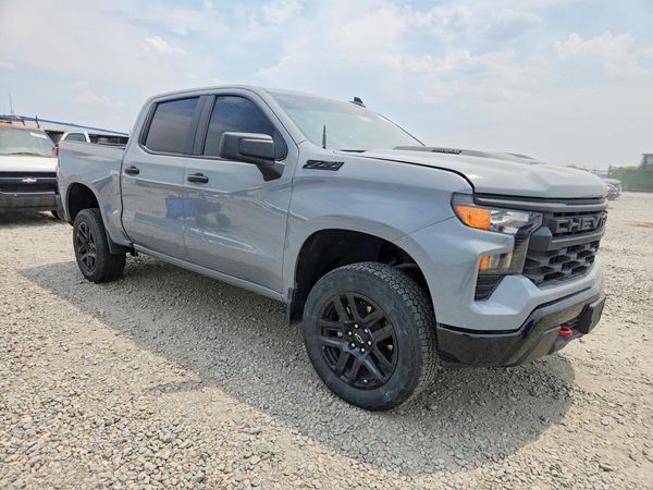 2024 CHEVROLET SILVERADO Trail Boss Custom