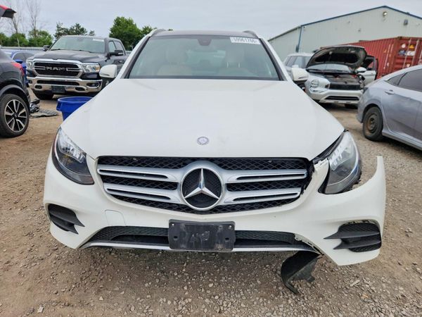 2016 MERCEDES-BENZ GLC GLC300 Base-4M