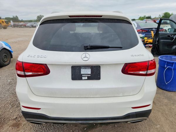 2016 MERCEDES-BENZ GLC GLC300 Base-4M