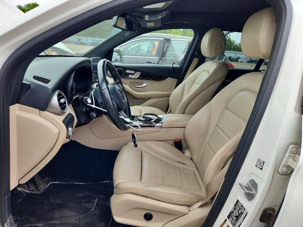 2016 MERCEDES-BENZ GLC GLC300 Base-4M
