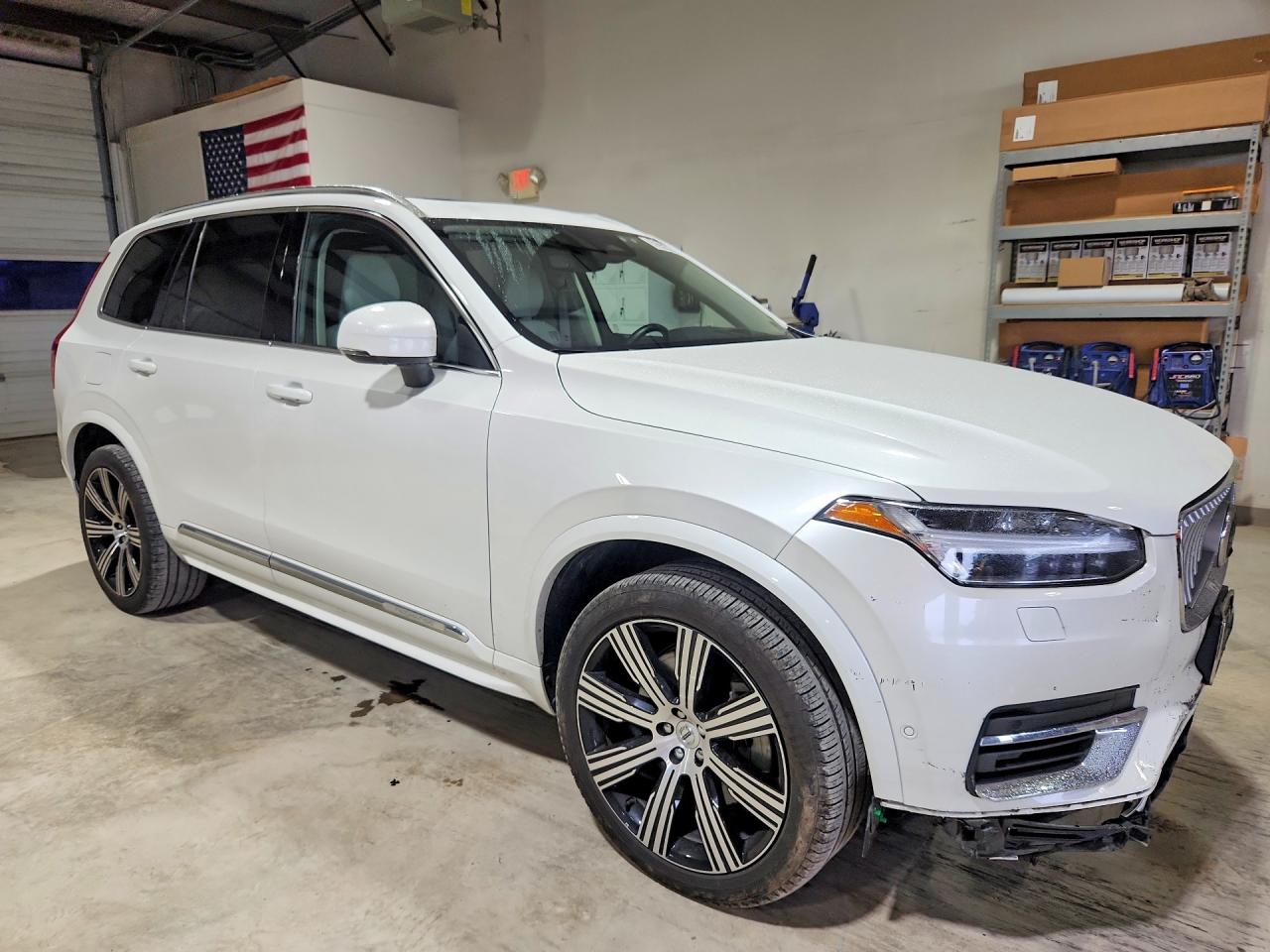 2024 VOLVO XC90 Ultimate Bright