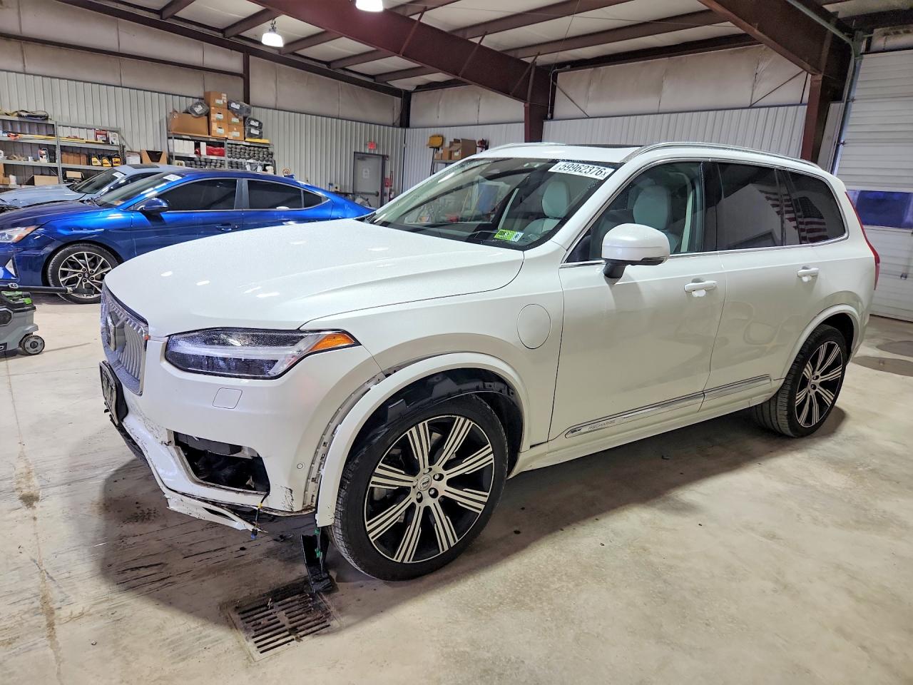 2024 VOLVO XC90 Ultimate Bright