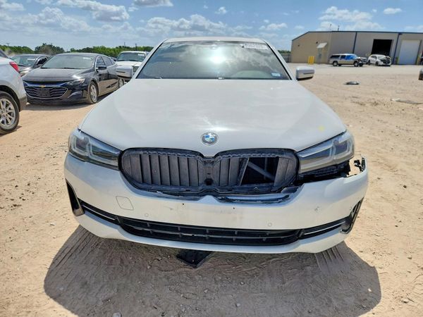 2021 BMW 530 xDrive