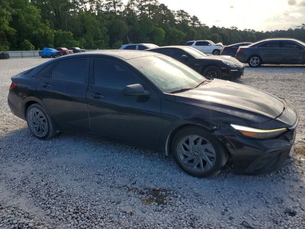 2024 HYUNDAI ELANTRA