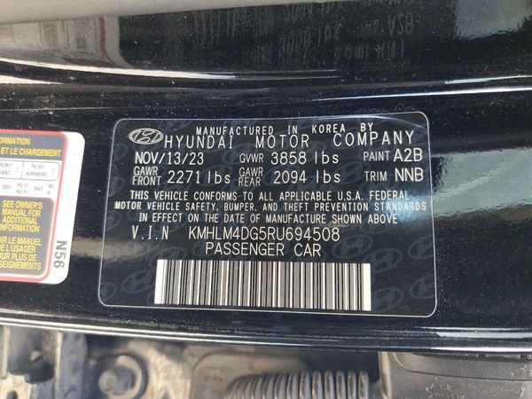 2024 HYUNDAI ELANTRA