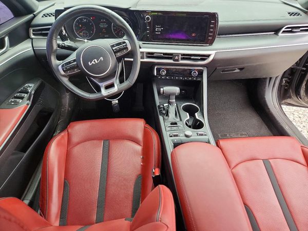 2024 KIA K5 GT-Line