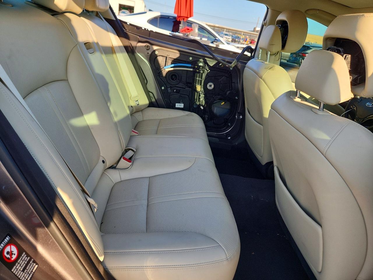 2016 KIA K900 Premium