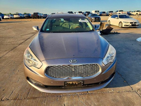 2016 KIA K900 Premium