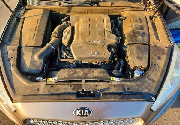 2016 KIA K900 Premium